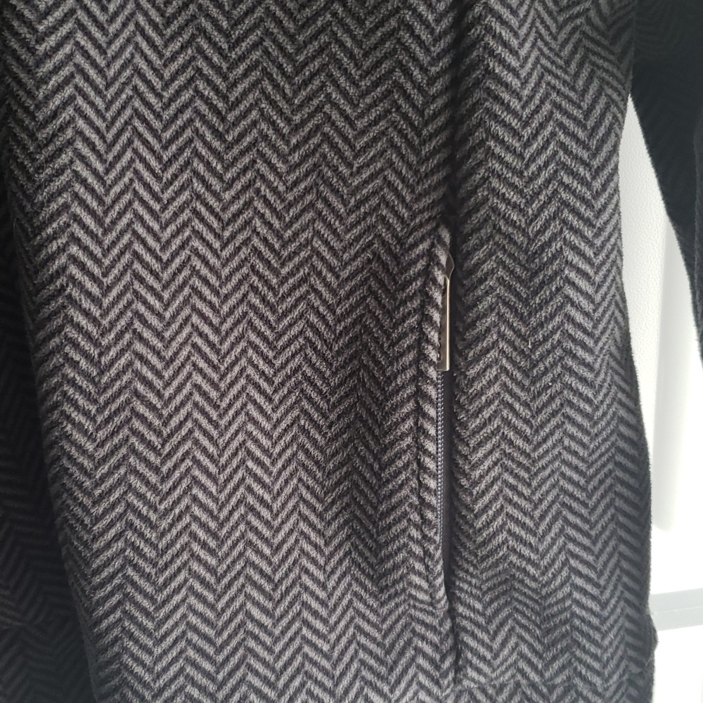 Bench Fleece Jacket - Picture 3 of 9